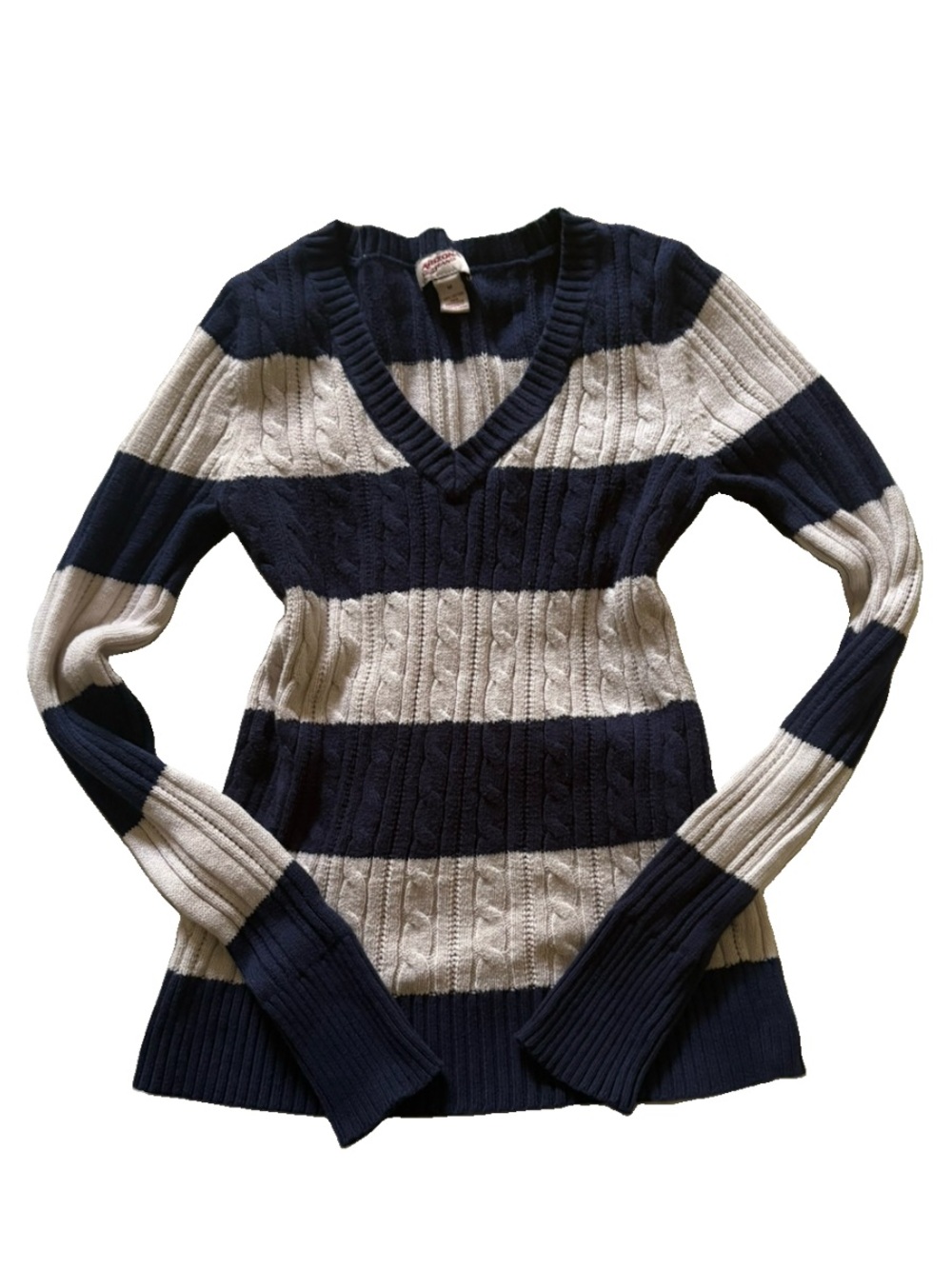 Arizona Jean Company Navy and Cream Striped V-Neck Sweater